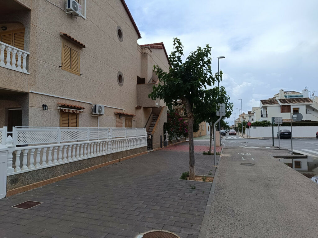 Middle Floor Apartment Torre de la Horadada Alicante - image 6