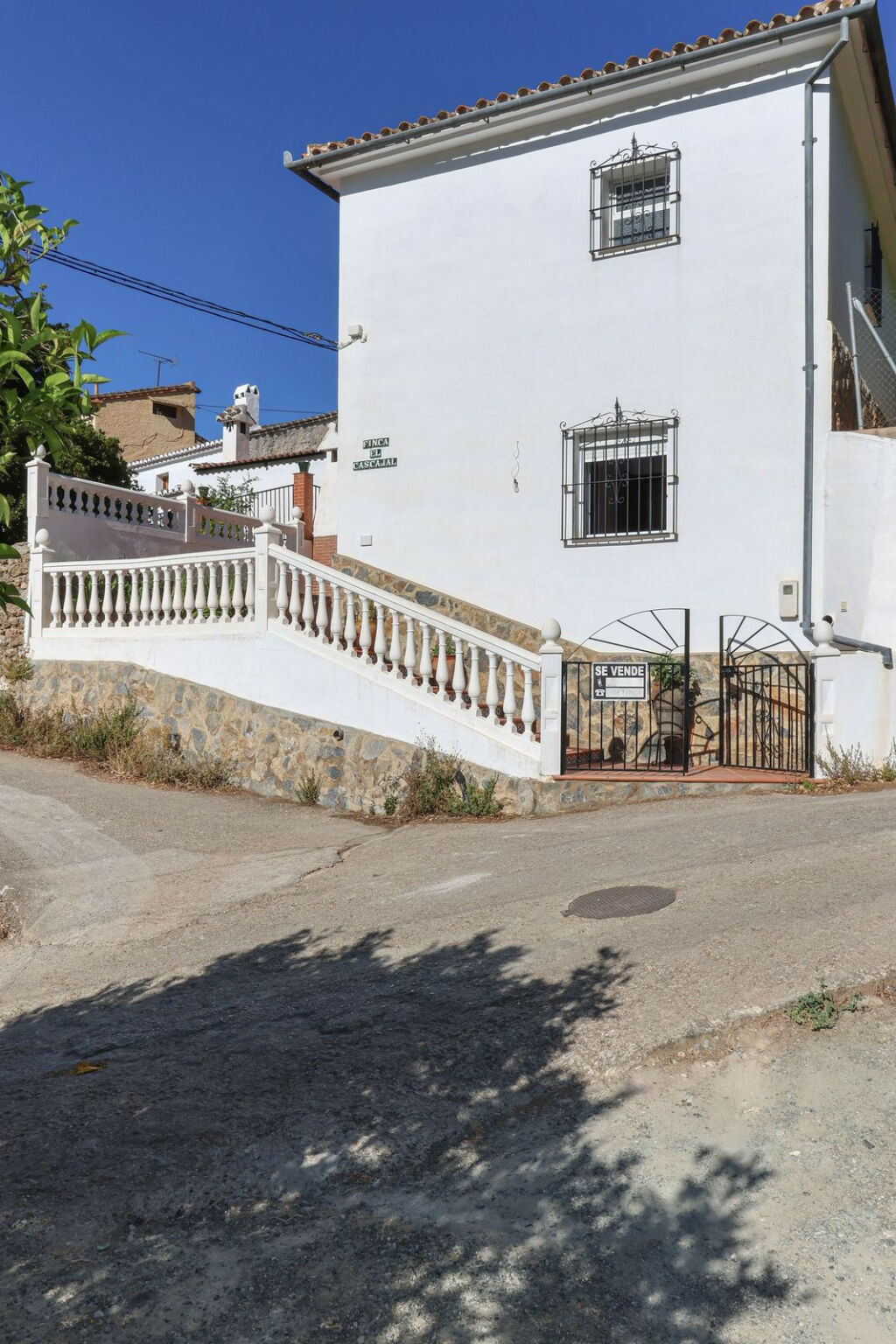 Detached Villa Alozaina Málaga - image 6