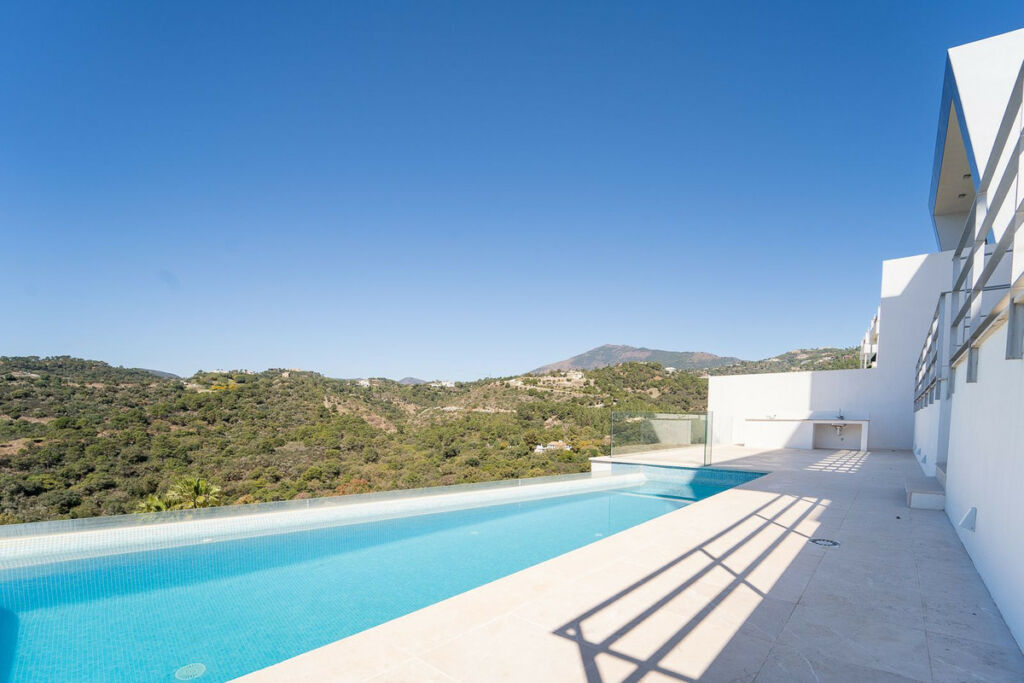 Detached Villa Los Arqueros Málaga - image 62