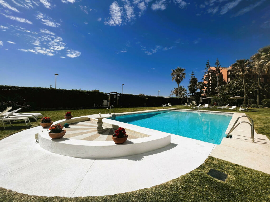 Middle Floor Apartment Puerto Banús Málaga - image 63
