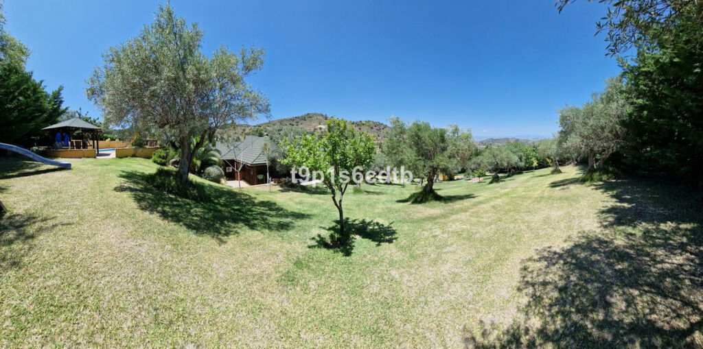 Detached Villa Monda Málaga - image 63