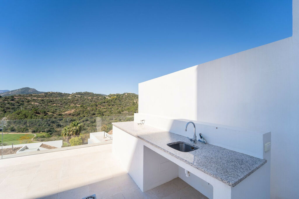 Detached Villa Los Arqueros Málaga - image 63