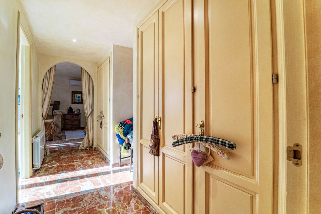 Detached Villa Benahavís Málaga - image 66