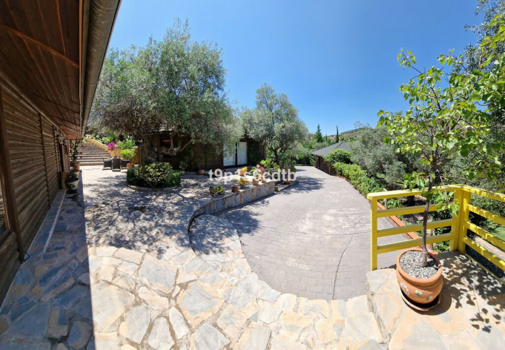 Detached Villa Monda Málaga - image 68