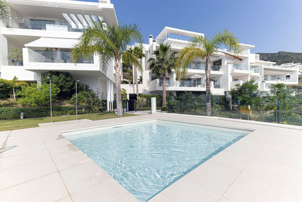 Ground Floor Apartment Ojén Málaga - image 7
