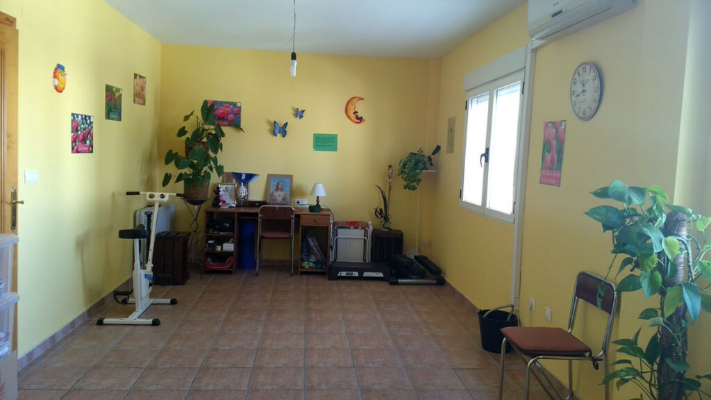 Townhouse Pinoso Alicante - image 7