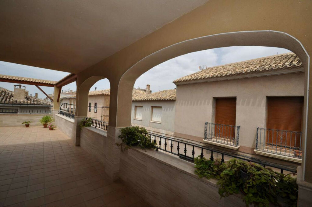 Townhouse Pinoso Alicante - image 7