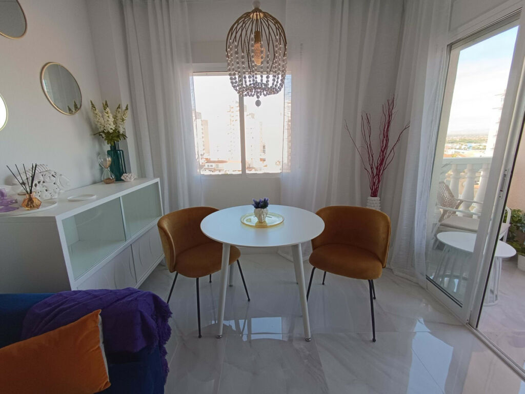 Middle Floor Apartment Aguas Nuevas Alicante - image 7