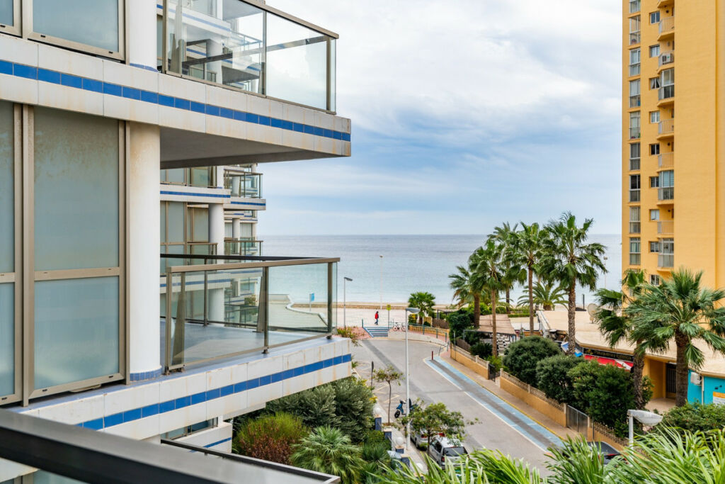 Middle Floor Apartment Calpe Alicante - image 7