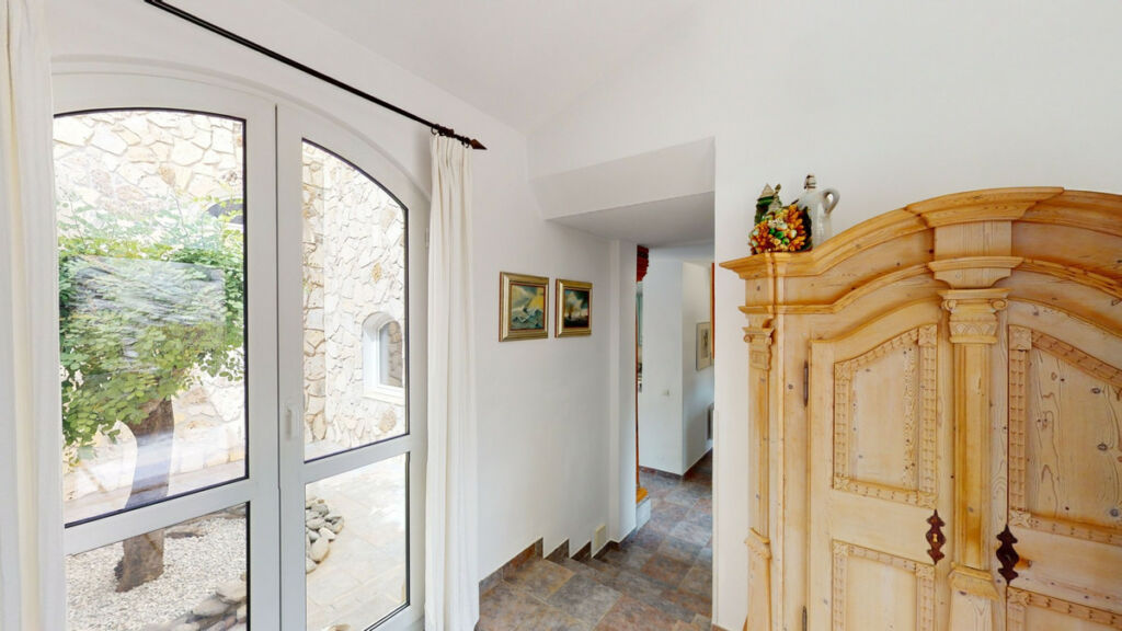 Detached Villa Sayalonga Málaga - image 7