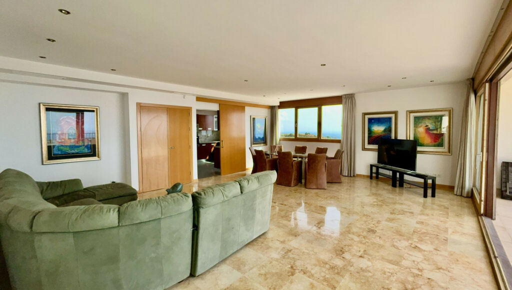 Penthouse Altos de los Monteros Málaga - image 7