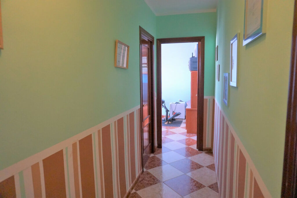 Middle Floor Apartment Canillas de Aceituno Málaga - image 7