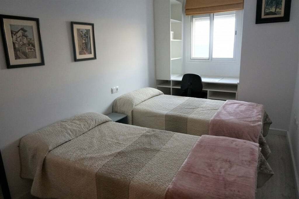 Middle Floor Apartment Caleta de Vélez Málaga - image 7