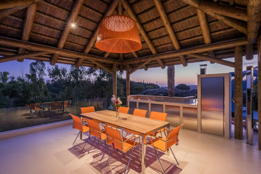 Detached Villa Los Flamingos Málaga - image 7