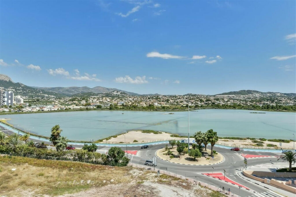 Middle Floor Apartment Calpe Alicante - image 7