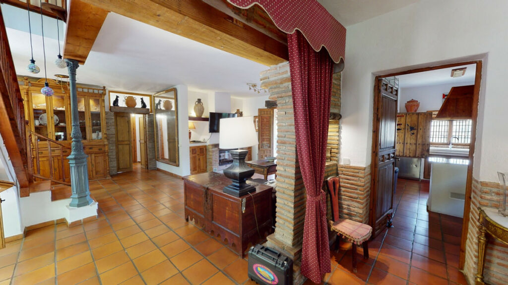 Detached Villa Sayalonga Málaga - image 7