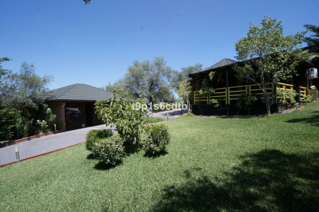 Detached Villa Monda Málaga - image 72