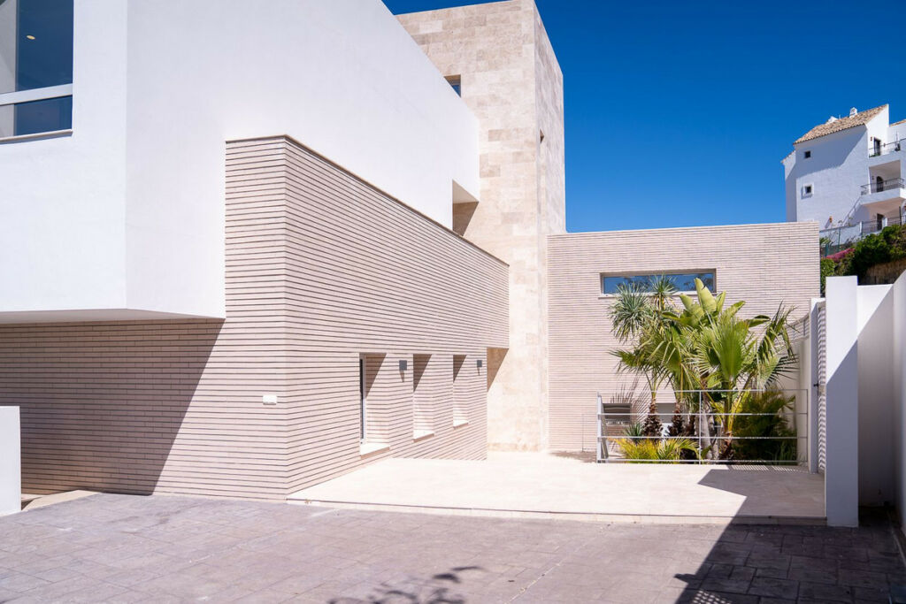 Detached Villa Los Arqueros Málaga - image 74