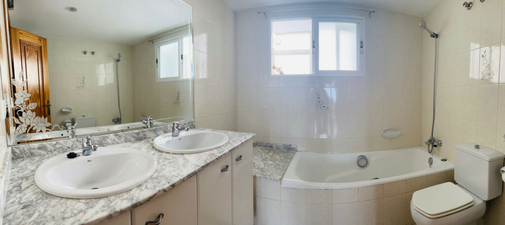 Middle Floor Apartment Altea Alicante - image 8