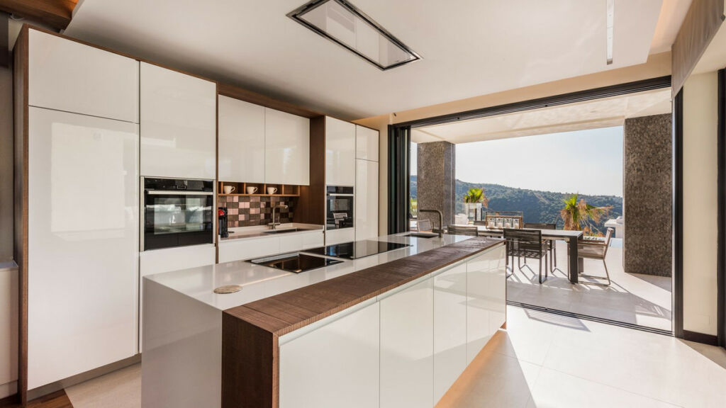 Detached Villa La Quinta Málaga - image 8