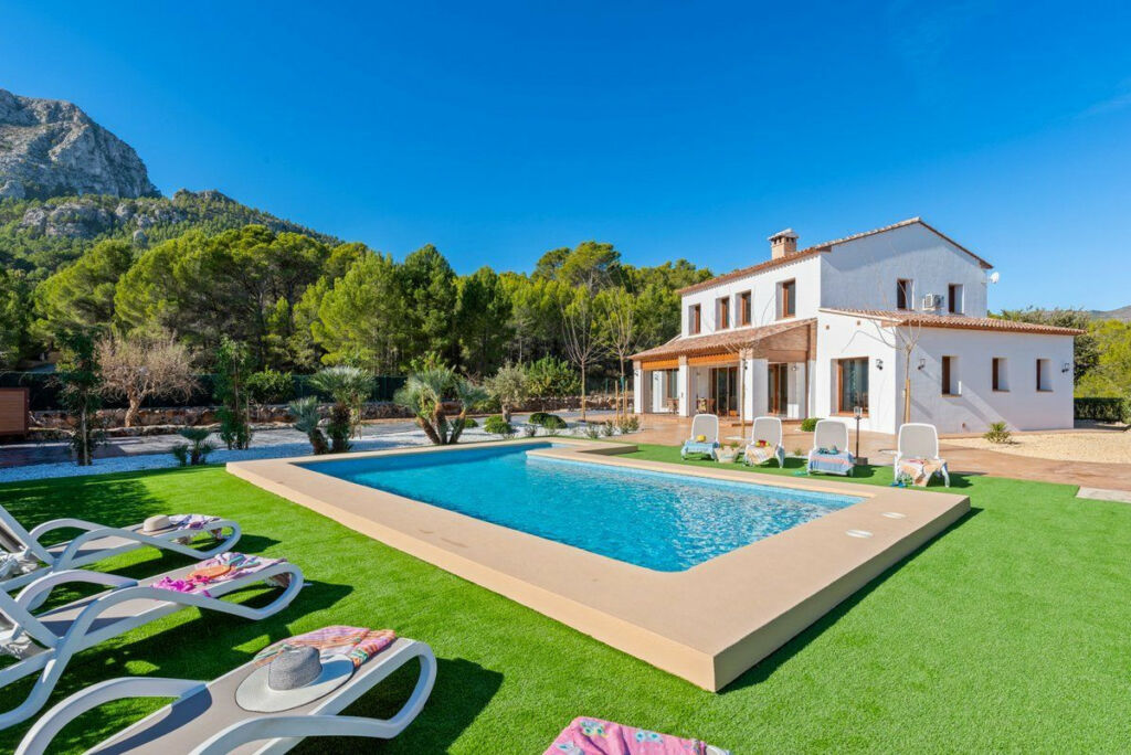 Detached Villa Calpe Alicante - image 8