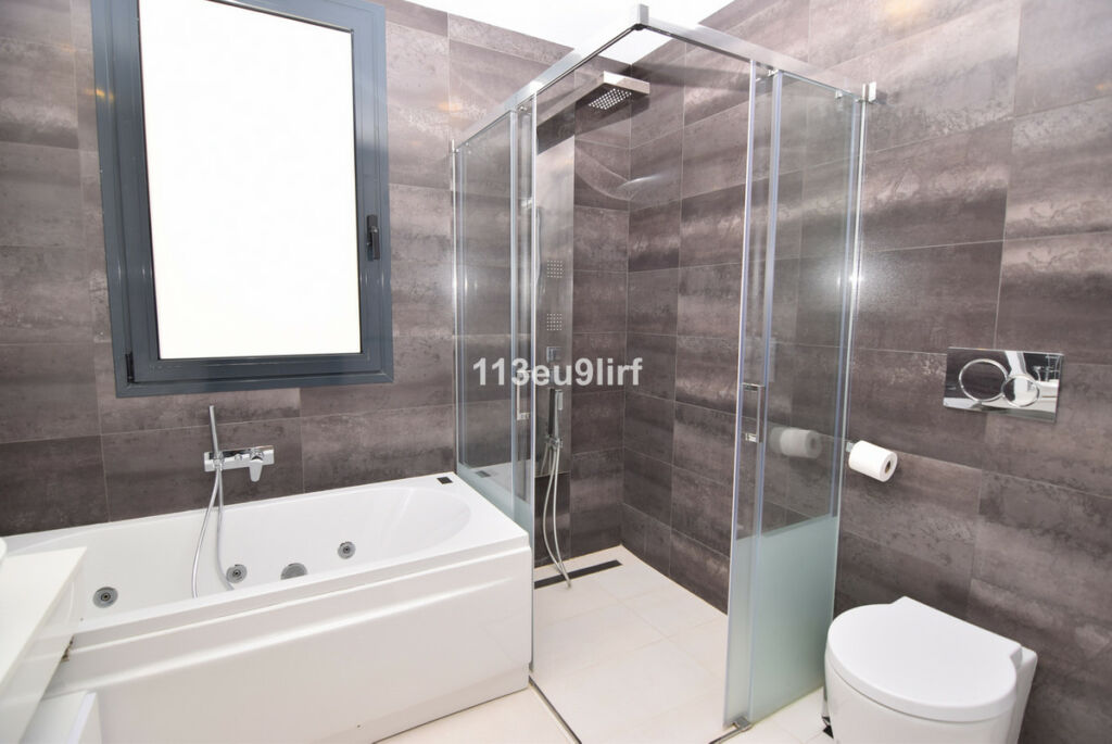 Middle Floor Apartment La Cala de Mijas Málaga - image 8