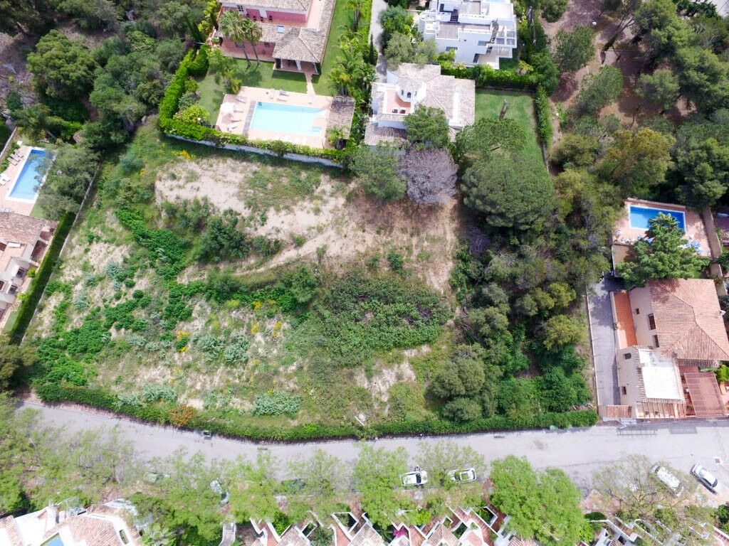 Residential Plot Marbella Málaga - image 8