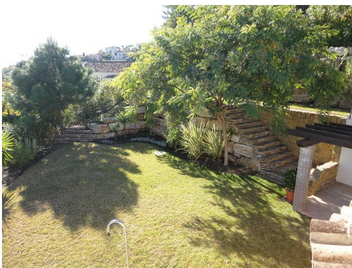 Detached Villa Los Arqueros Málaga - image 8