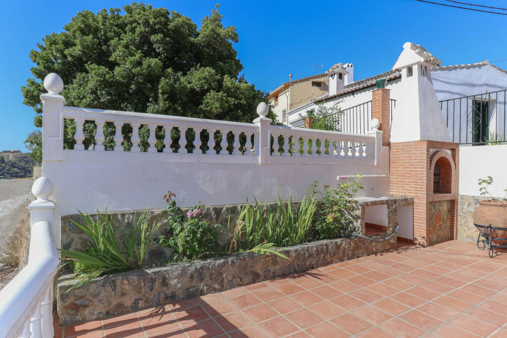 Detached Villa Alozaina Málaga - image 8