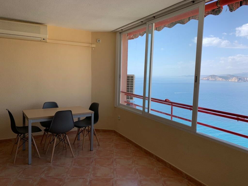 Middle Floor Apartment Benidorm Alicante - image 8