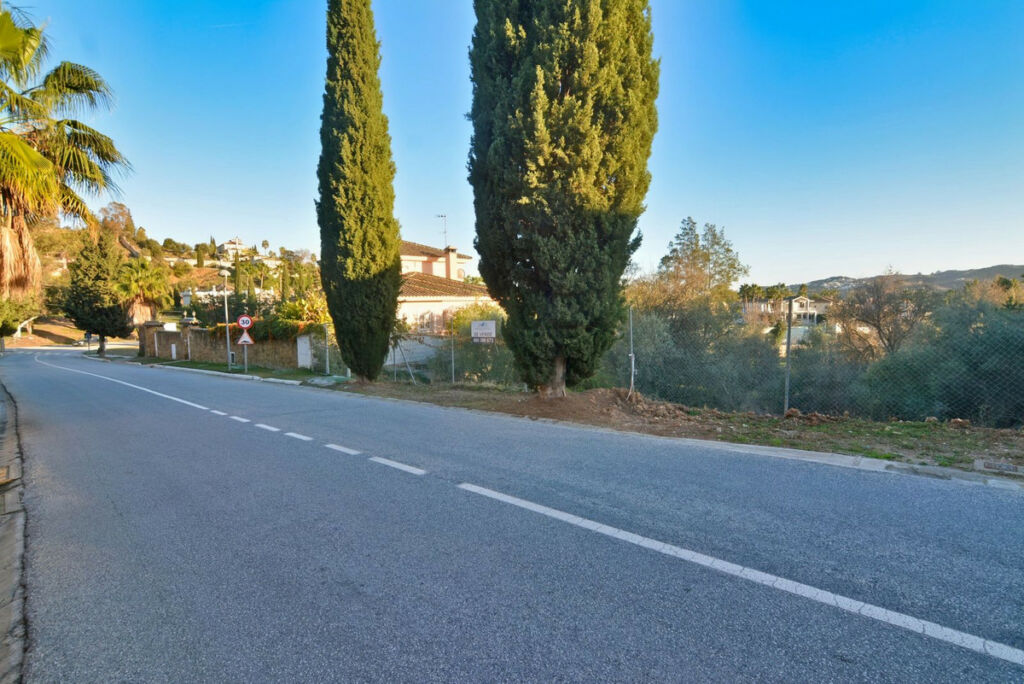Residential Plot Mijas Golf Málaga - image 8