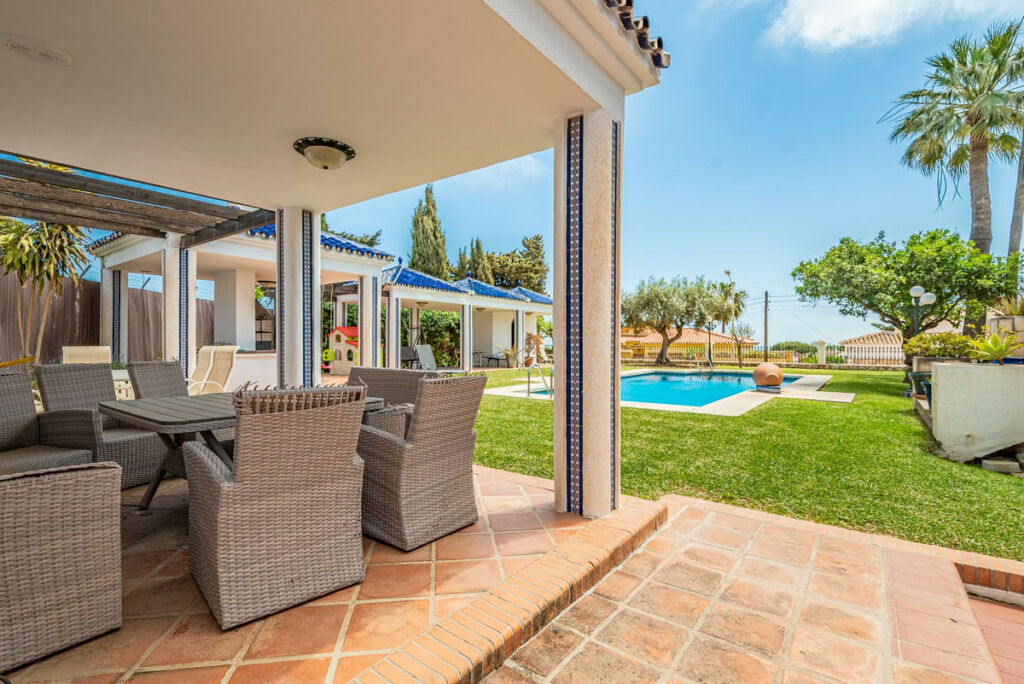 Detached Villa Benalmadena Málaga - image 8