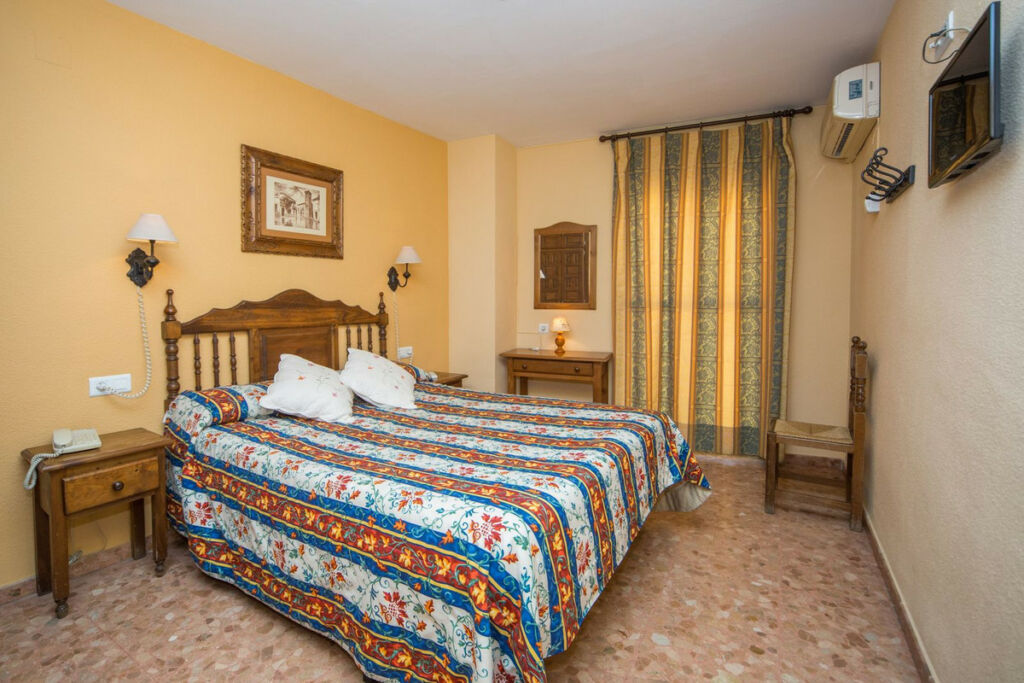 Hotel Ronda Málaga - image 8