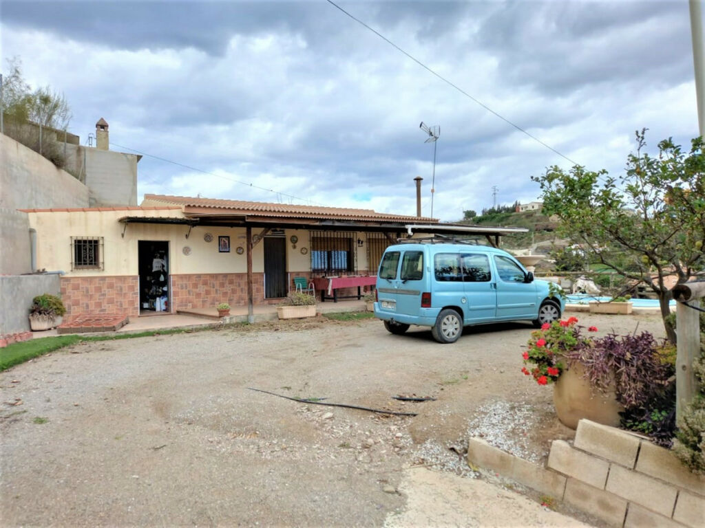 Detached Villa Almayate Málaga - image 8