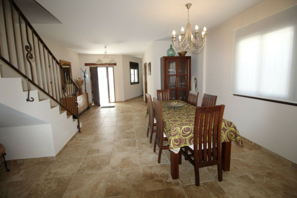 Semi-Detached House Salares Málaga - image 8