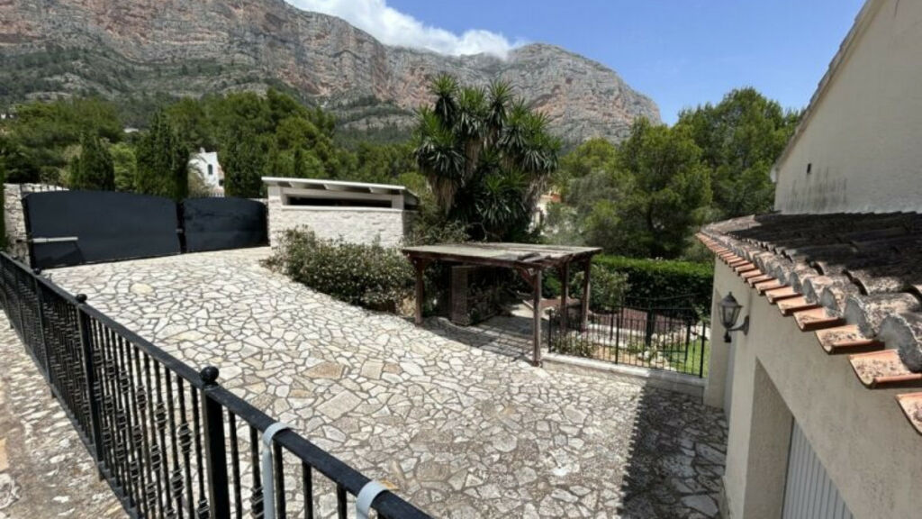 Detached Villa Javea Alicante - image 8