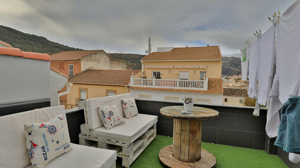 Semi-Detached House Alfarnate Málaga - image 8