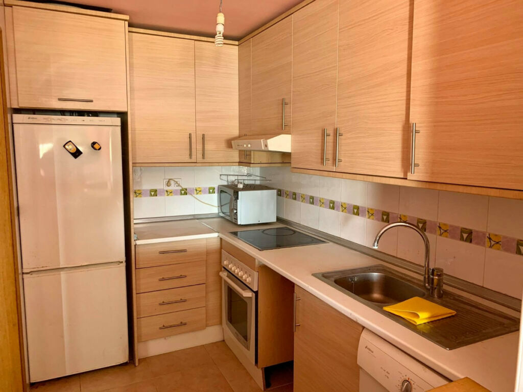 Middle Floor Apartment Guardamar del Segura Alicante - image 8
