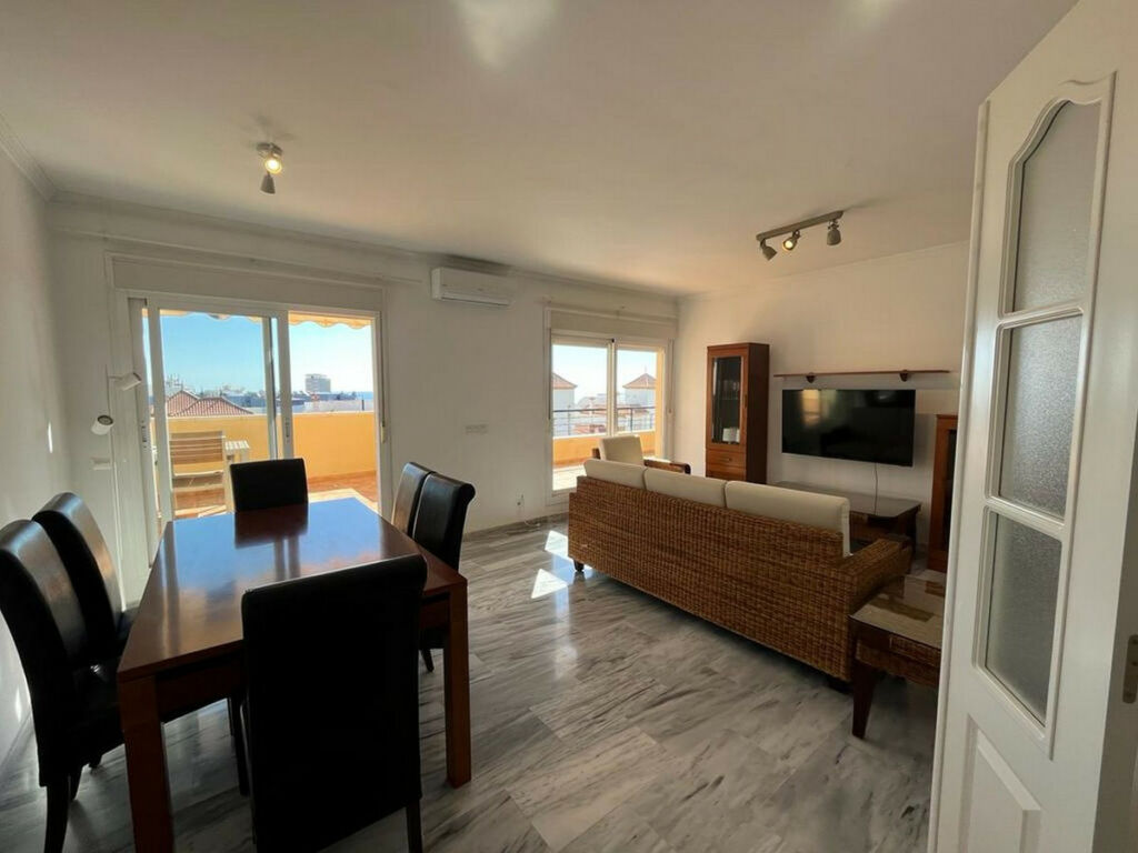 Penthouse Estepona Málaga - image 8
