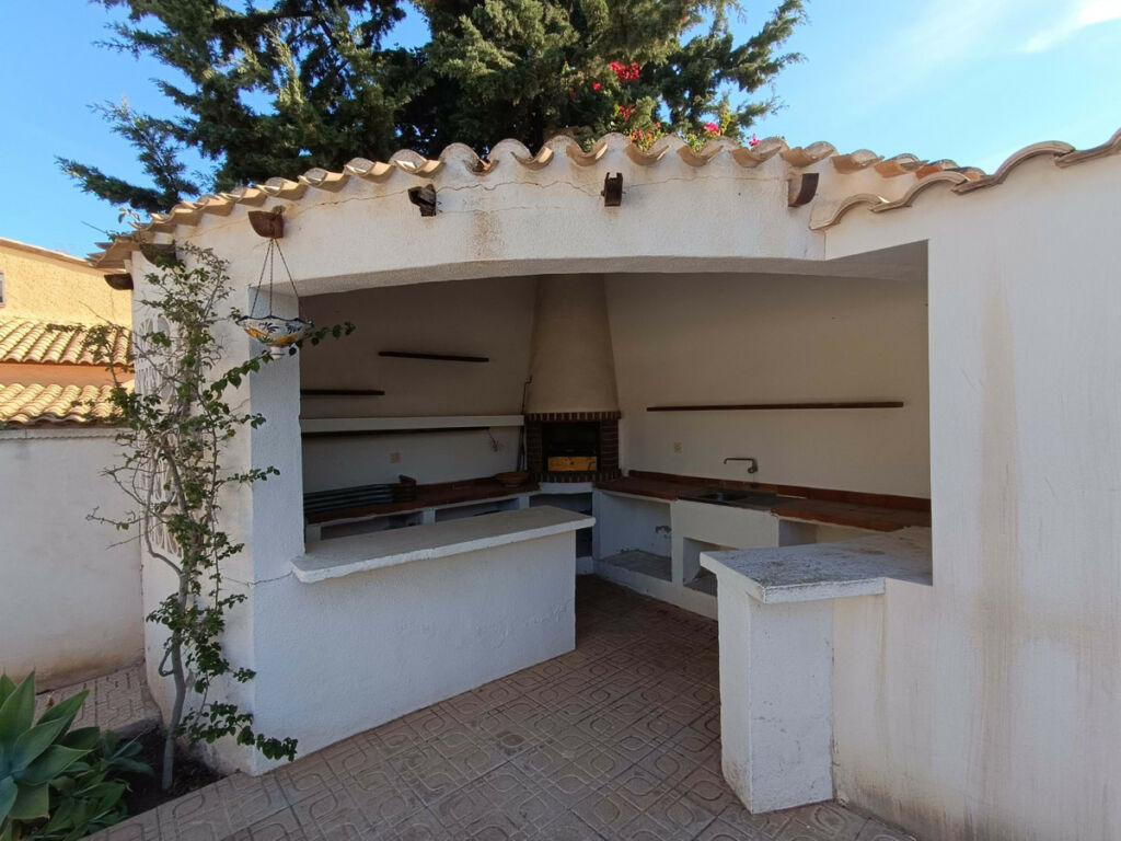 Detached Villa La Zenia Alicante - image 8