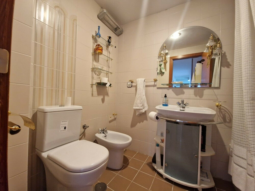 Middle Floor Apartment Benidorm Alicante - image 8