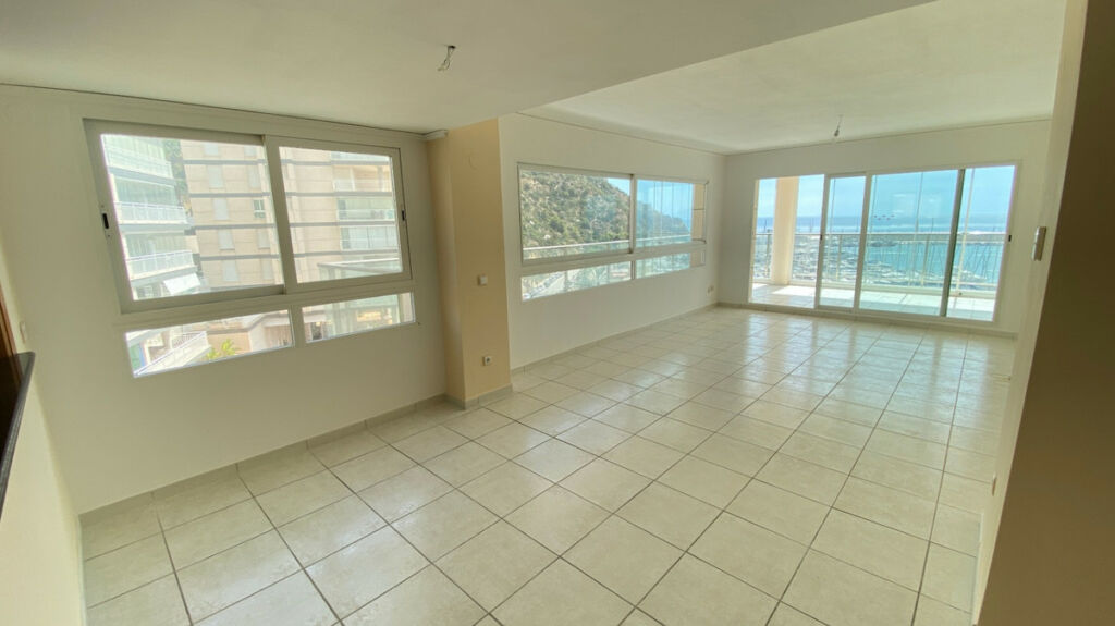Middle Floor Apartment Calpe Alicante - image 8