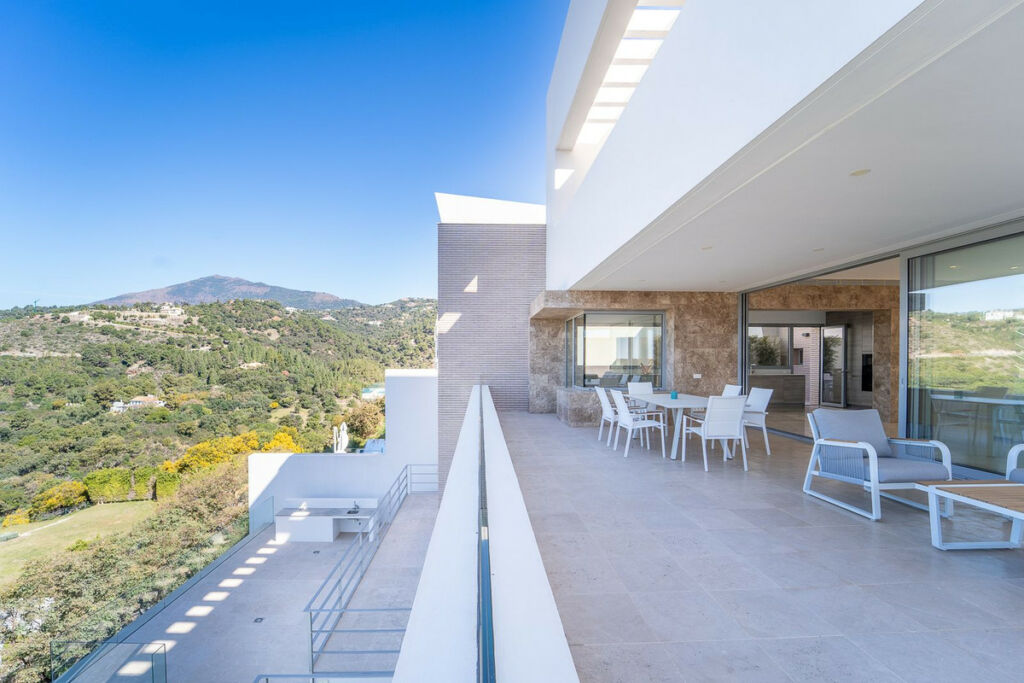 Detached Villa Los Arqueros Málaga - image 80