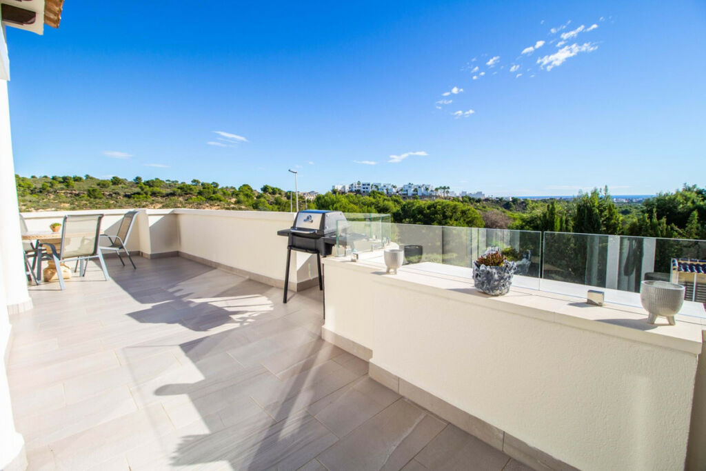 Detached Villa Las Ramblas Golf Alicante - image 9