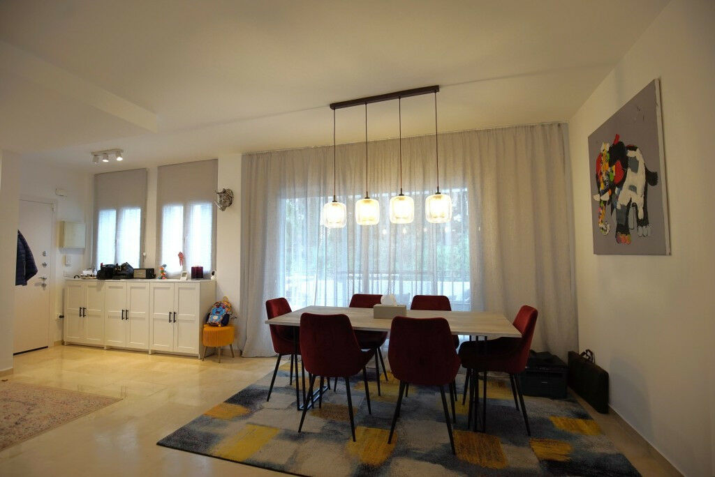 Middle Floor Apartment Estepona Málaga - image 9