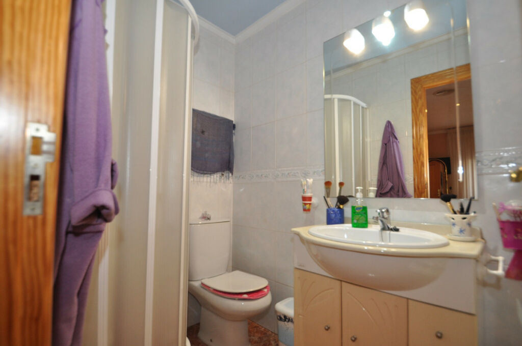Townhouse Pinoso Alicante - image 9