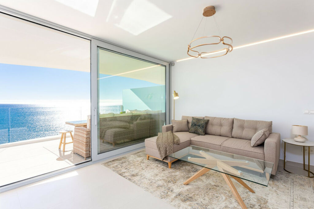 Penthouse Carvajal Málaga - image 9
