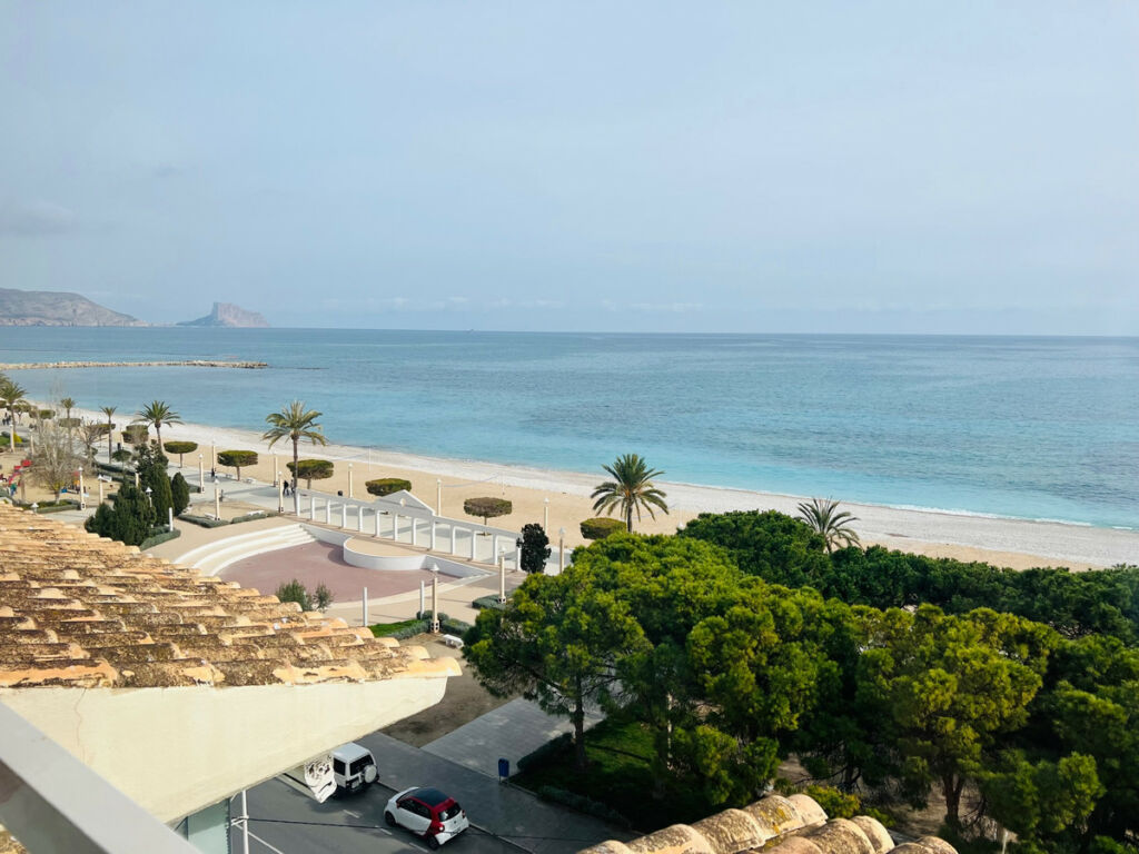 Middle Floor Apartment Altea Alicante - image 9