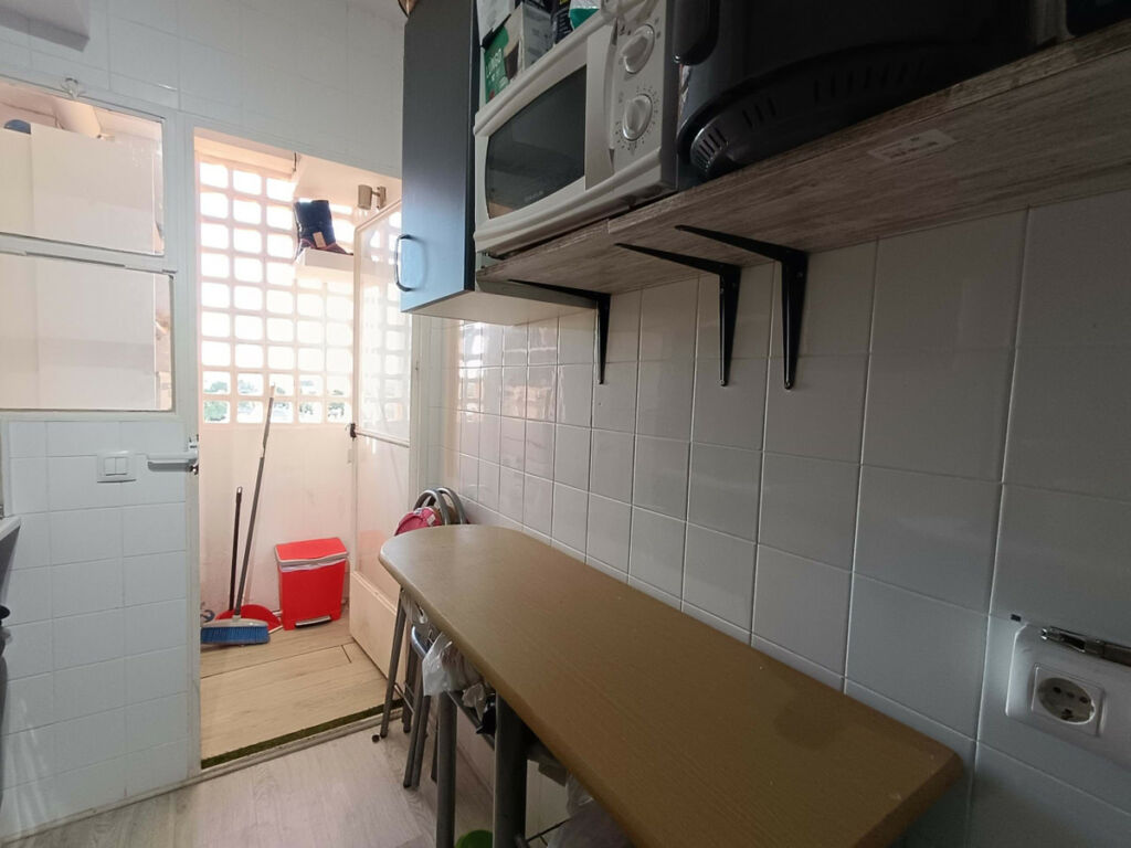 Middle Floor Apartment Campoamor Alicante - image 9