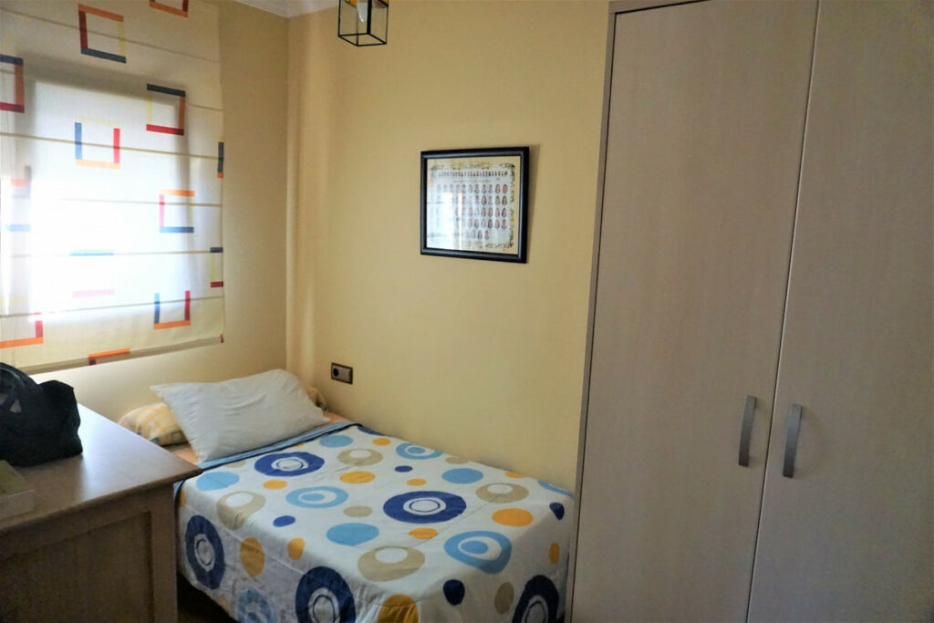 Detached Villa Sayalonga Málaga - image 9